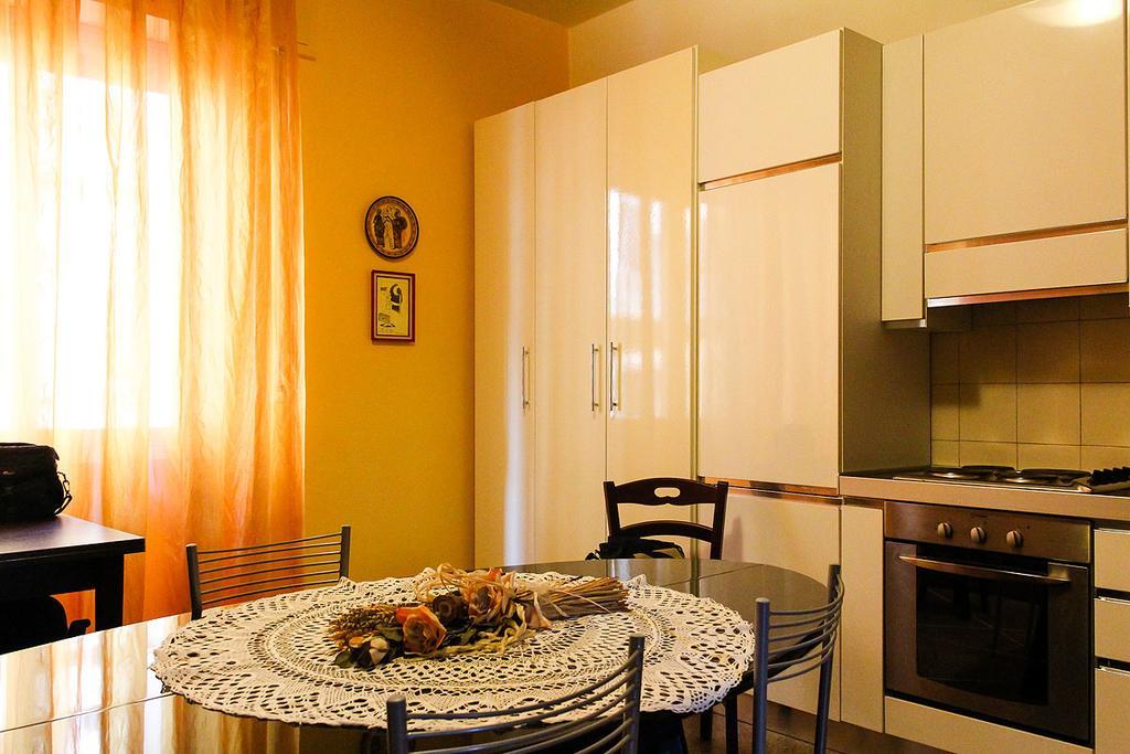 Guesthouse Stazione Pisa Centro Exterior photo