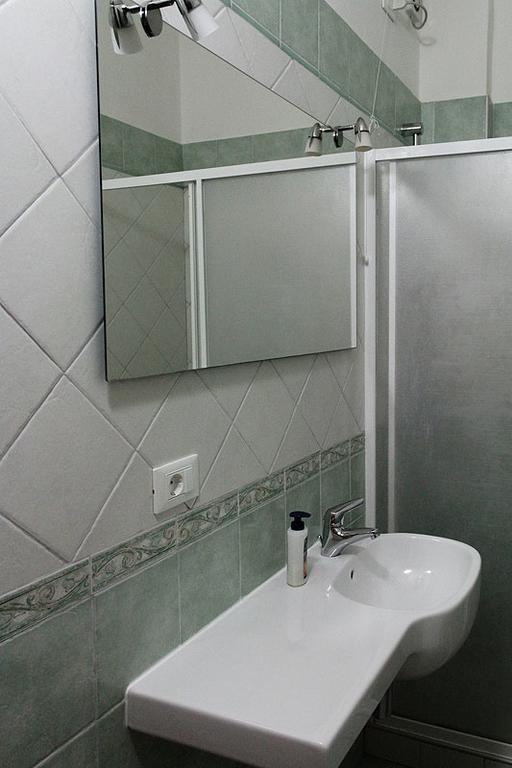 Guesthouse Stazione Pisa Centro Exterior photo